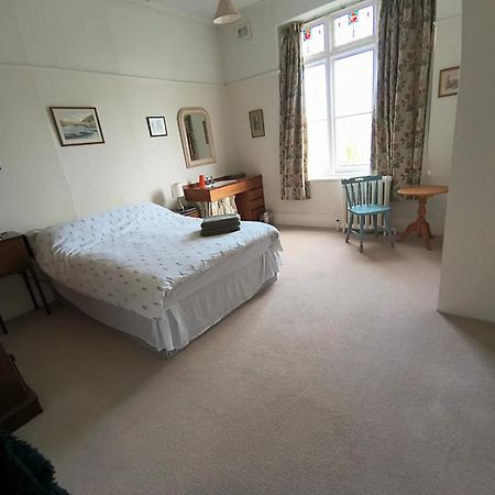 Tranquil Getaway Near Brecon Beacons Apartment Llandovery Ngoại thất bức ảnh