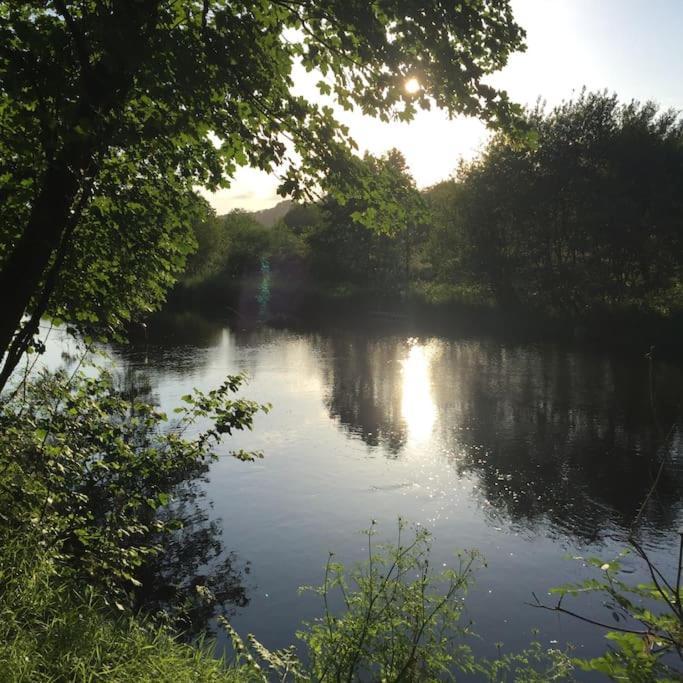 Tranquil Getaway Near Brecon Beacons Apartment Llandovery Ngoại thất bức ảnh